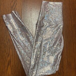 Pink mermaid shimmer legging
